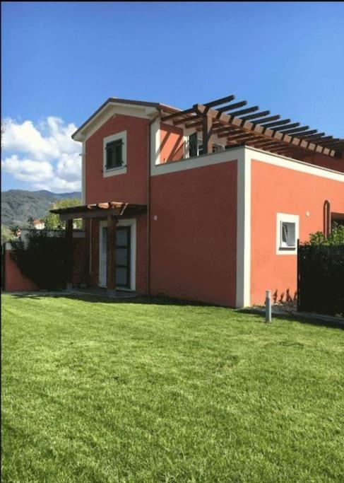 Il Casale Rosso Monolocale Cinque Terre-Toscana Caniparola di Fosdinovo Dış mekan fotoğraf